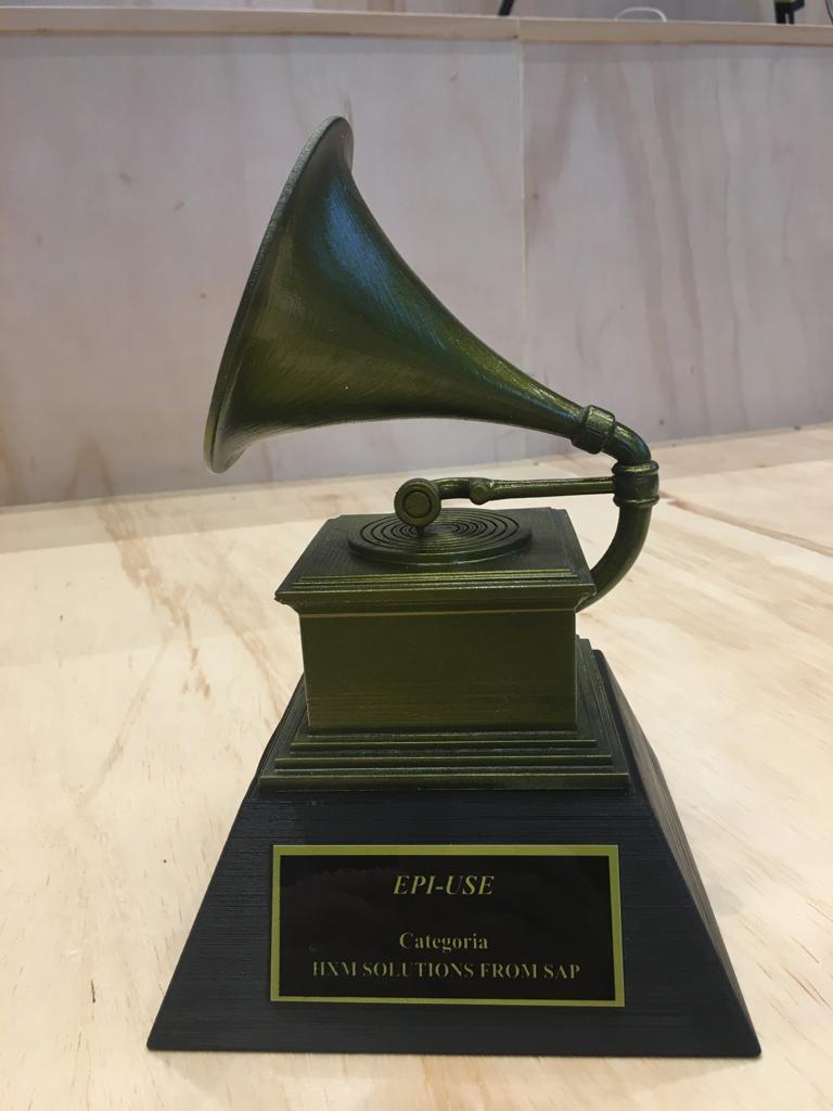 EPI-USE ganha prêmio de Partner Excellence em HXM no PKOM 2023